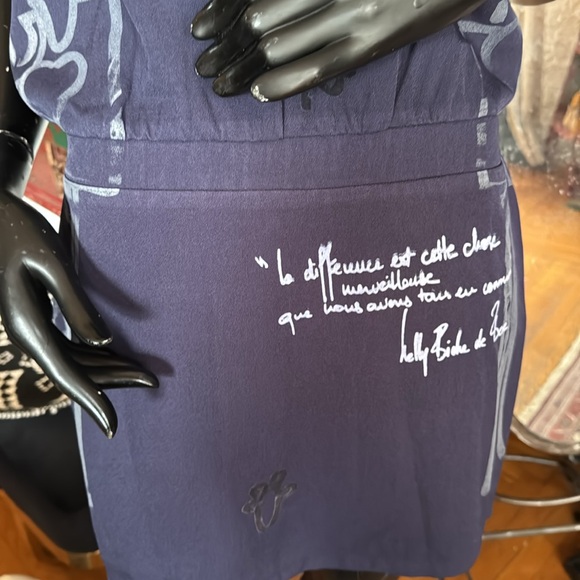 Navy tank dress with French graffiti - Picture 3 of 7